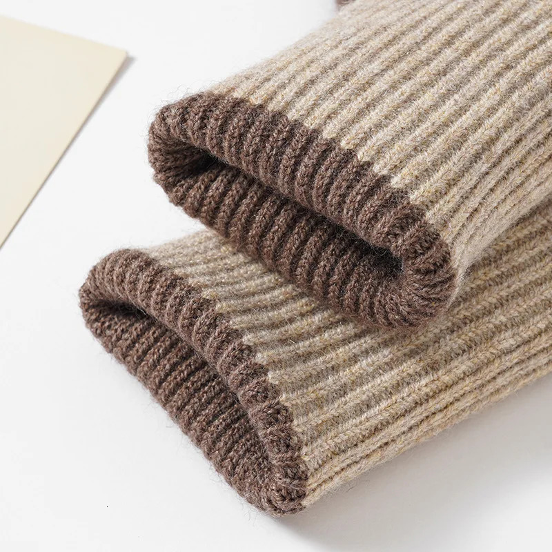 Autumn and Winter Womens Mid To Long Color Blocked Knitted Gloves Warm and Colorful with Simple Finger Knitting 251023