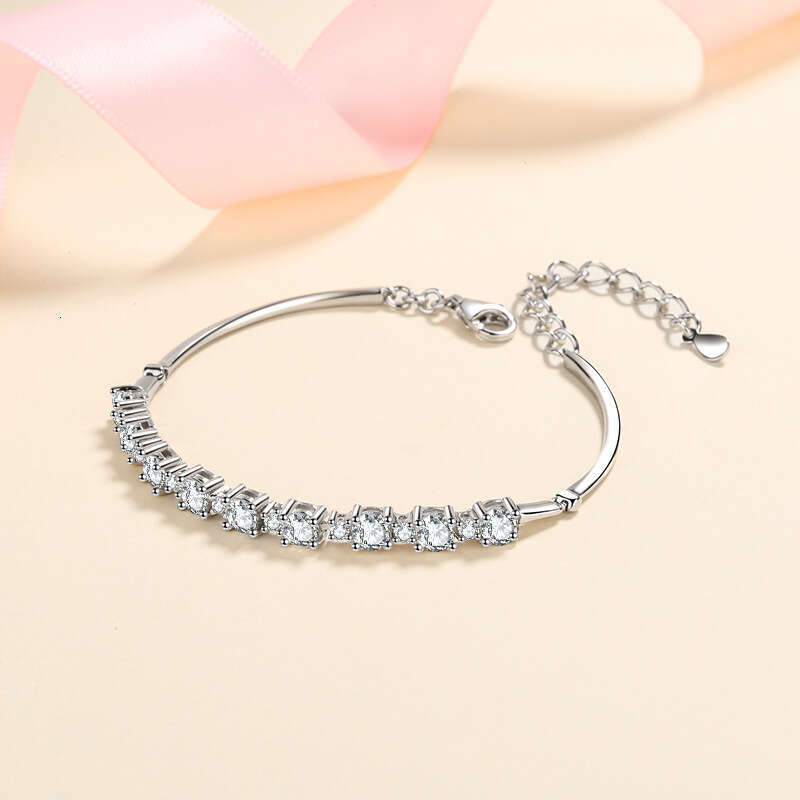 DHCollections-- S Sier Women's Dia-Inlaid Jewelry with D Color Moissanite Bracelet for Live Streaming