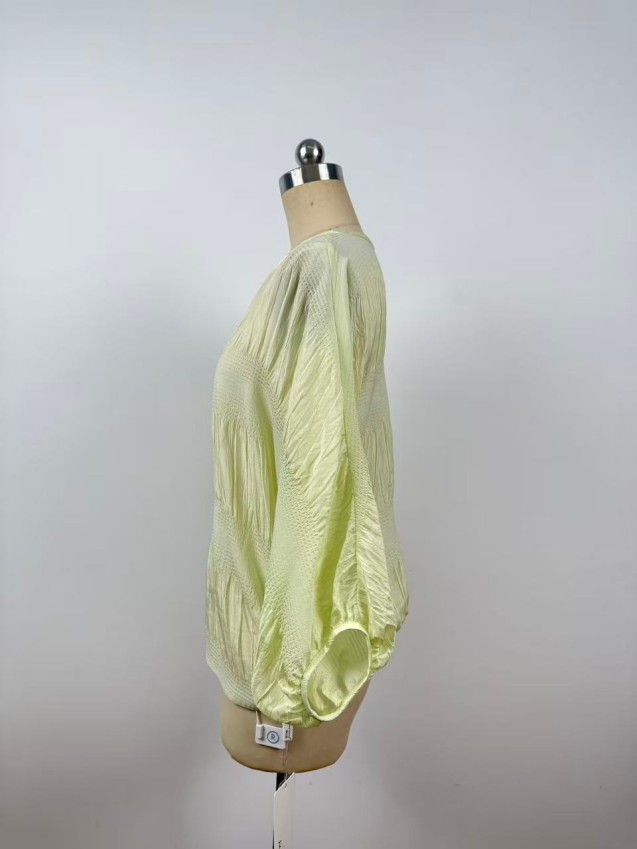 High-Quality Comfortable Premium Light Luxury Round-Neck Silk Blouse JYS1310