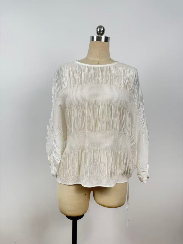 High-Quality Comfortable Premium Light Luxury Round-Neck Silk Blouse JYS1310