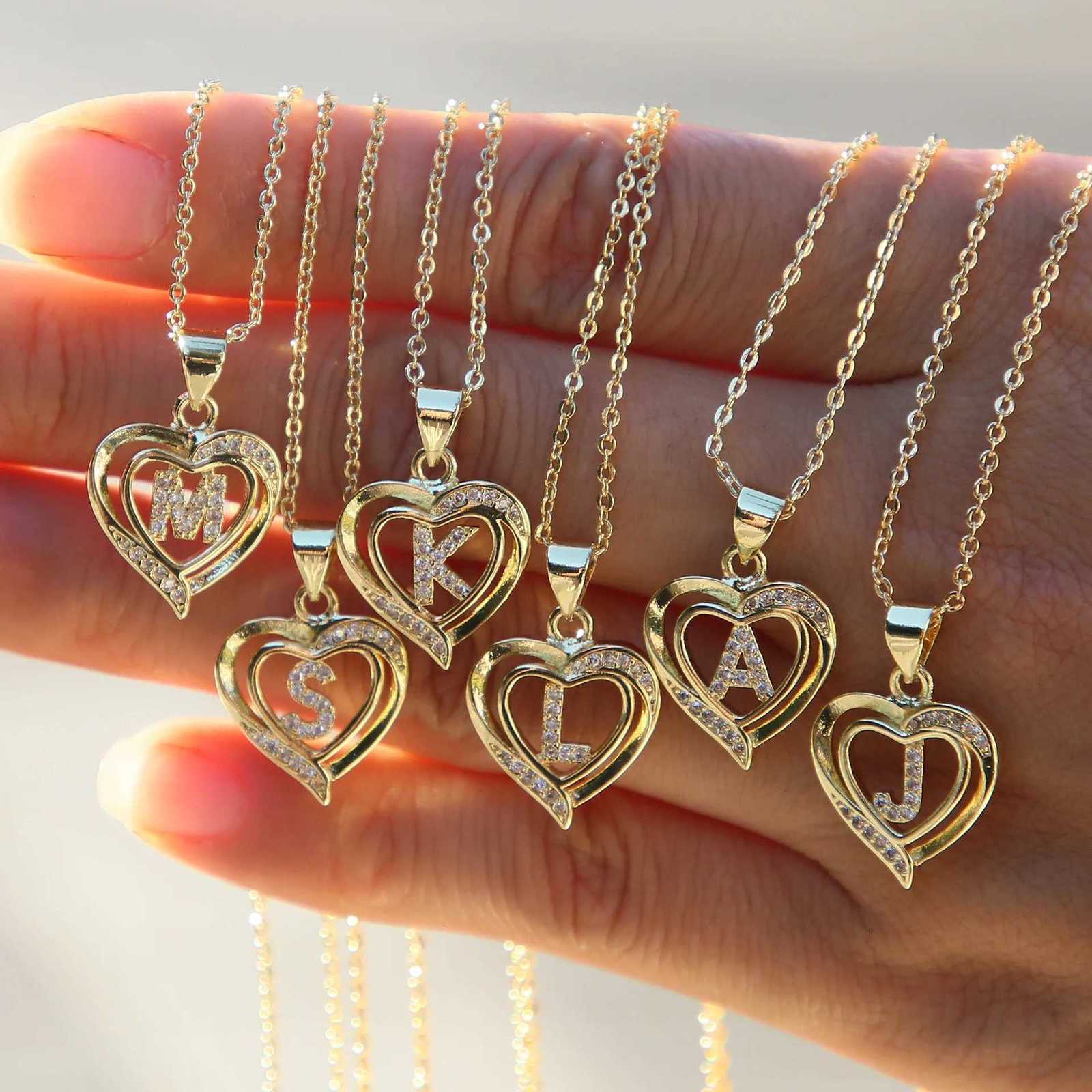AZ English Letter Initial Necklace 18K Gold Plated Necklace Micro Setting Zircon Heart Necklace for WomenXJ251024