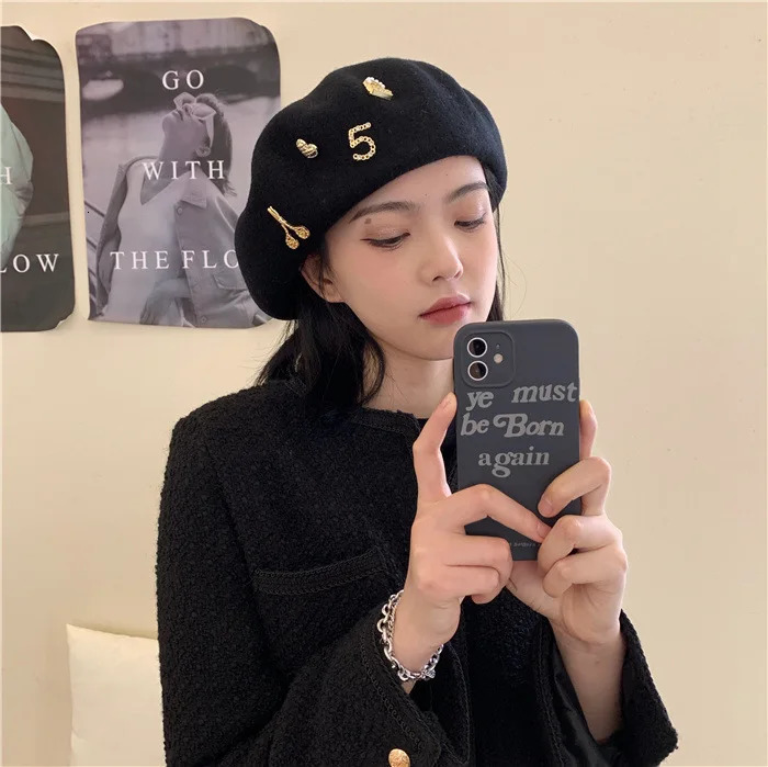 Autumn Winter Cashmere Beret Women British Vintage Fashion Art Painter Hat Outdoor Warm Hat 251023