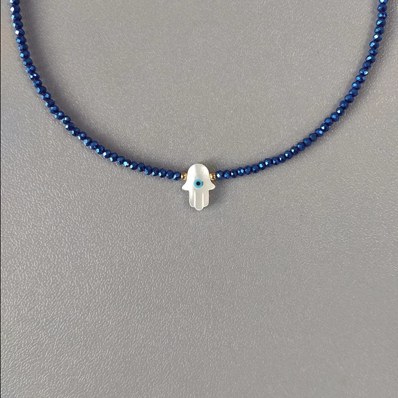 Trendy Handmade Jewelry Crystal Beaded Shell Palm Eye Pendant Lady Neck Short Fashion Accessories Elegant Matching Jewelry Gift 251016