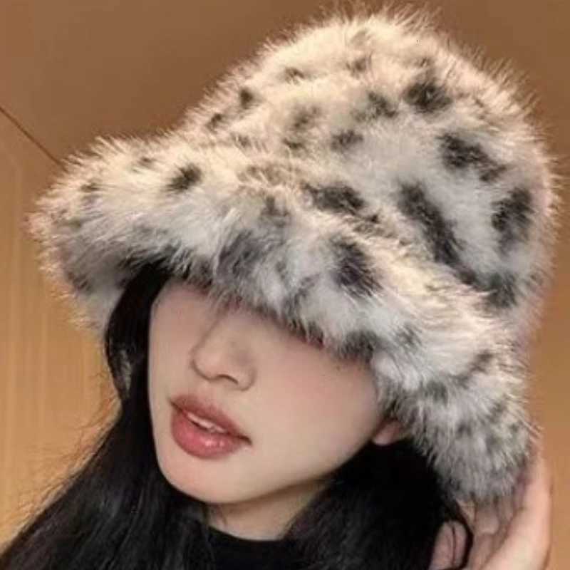 2025 New Korean Plush Leopard Bucket Hats Thickened Fluffy Bucket Caps for Women Men Autumn Winter Warm Faux Fur Streetwear CapsL251024