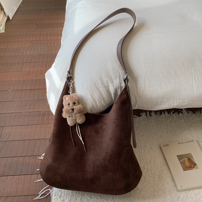 2025 Autumn Women's Large Capacity Handheld Shoulder Bag Exquisite Simple Multi functional Outdoor Commuter Crossbody Bag Fashionable Mobile Phon