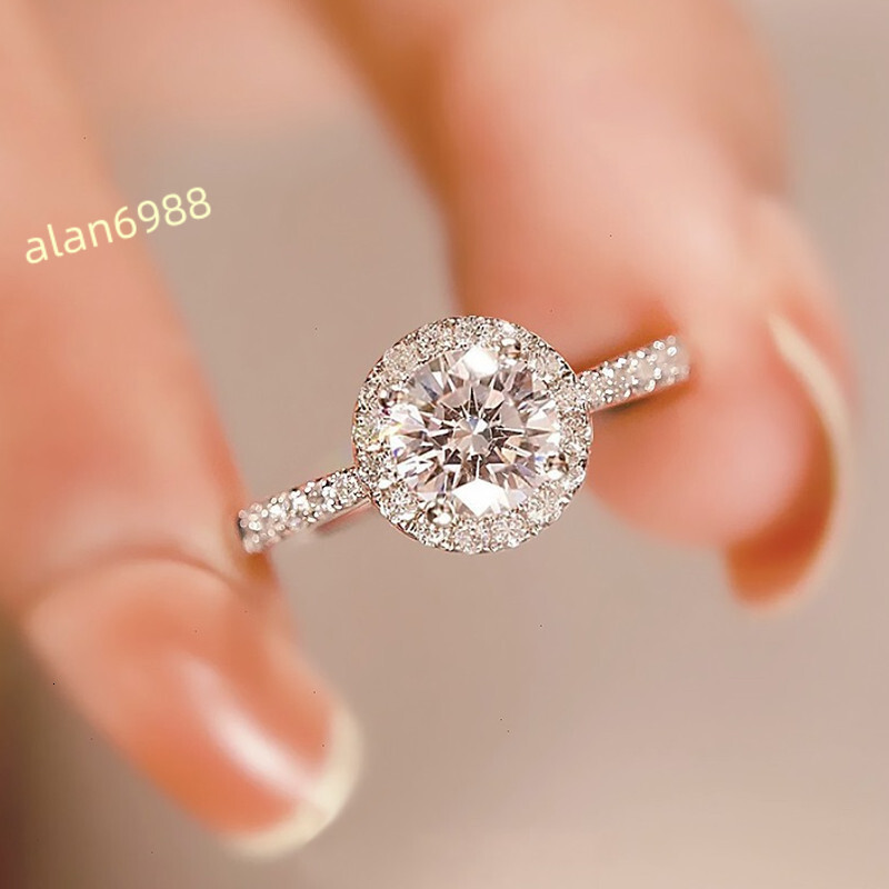 Moissanite Engagement Rings for Women D Color VVS1 Clarity 925 Sterling Silver Ring Round Cut Halo Wedding Promise Band Rings