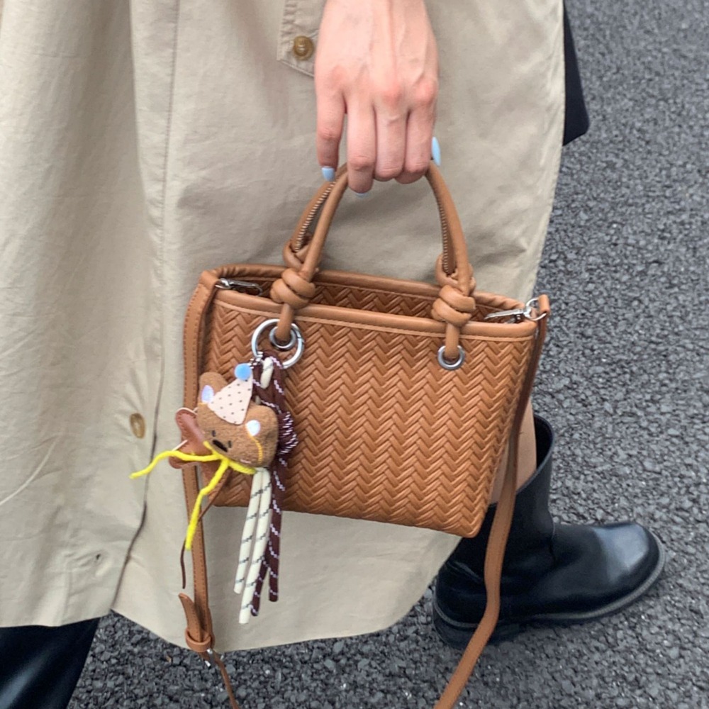 Trendy Vintage Design by Niche Versatile Knitted Messenger Style Travel Companion