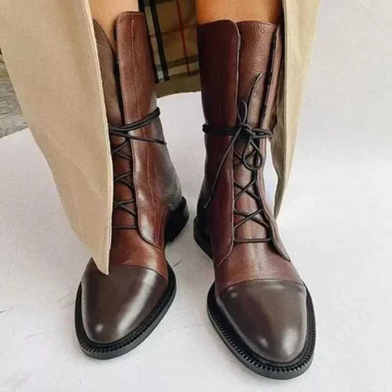 Womens Boots Point Flat Bottom Comfort Motorcycle Boots Lace Up Anti Slip Wearresistant Fashion ladies Boot Botas Mujer W251024