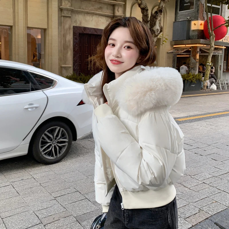 Autumn Winter Fur Collar Hooded Short Parkas Women Thick Down Cotton Padded Coat Female Fashion Slim Puffer Jacket Outerweat 251023