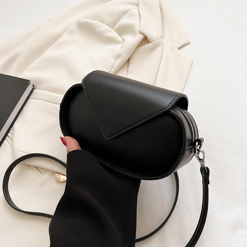 Luxury Brand Designer Bag Spring Summer New Fashion Single Shoulder Bag For Women, Niche Design, Internet Celebrity Fashion Crossbody Bag, Small Squar