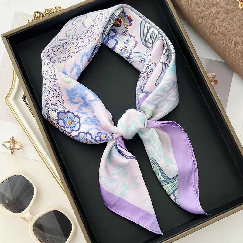 wer Print 7070cm Square Scarfs for Wen Fashion Hijab Fem band Soft Satin Neckerchief Foard Bandana Neck Ties Y251024