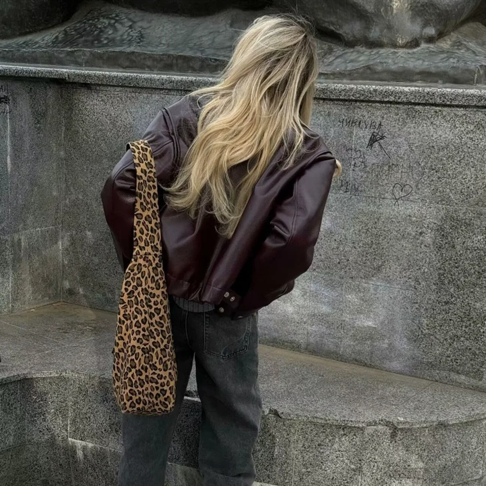 2024 autumn womens clothing style slim fit simple solid color short lapel PU leather long sleeved jacket 251018