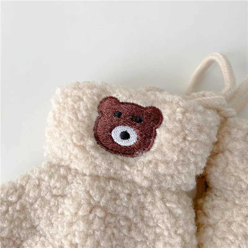 Cute Embroidered Bear Baby Gloves Lamb Wool Winter Boys Girls Full Finger Gloves Outdoor Windproof Warm Kids Mittens Y251024