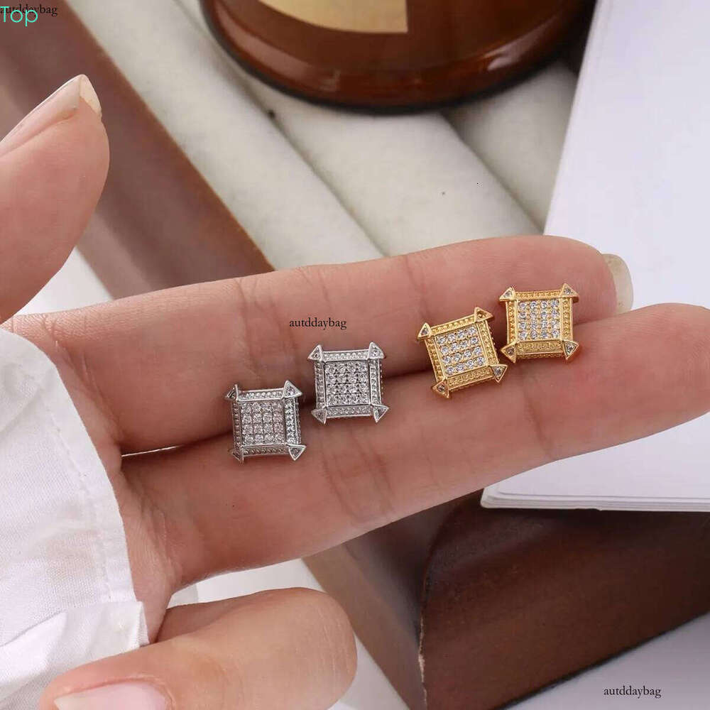 2025 Hiip Hop Top Sell Stud Earrings Vintage Jewelry Sier Gold Plated Pave White 5A Cubic Zircon CZ Dia Party Simple Fashion Women Earring Gift