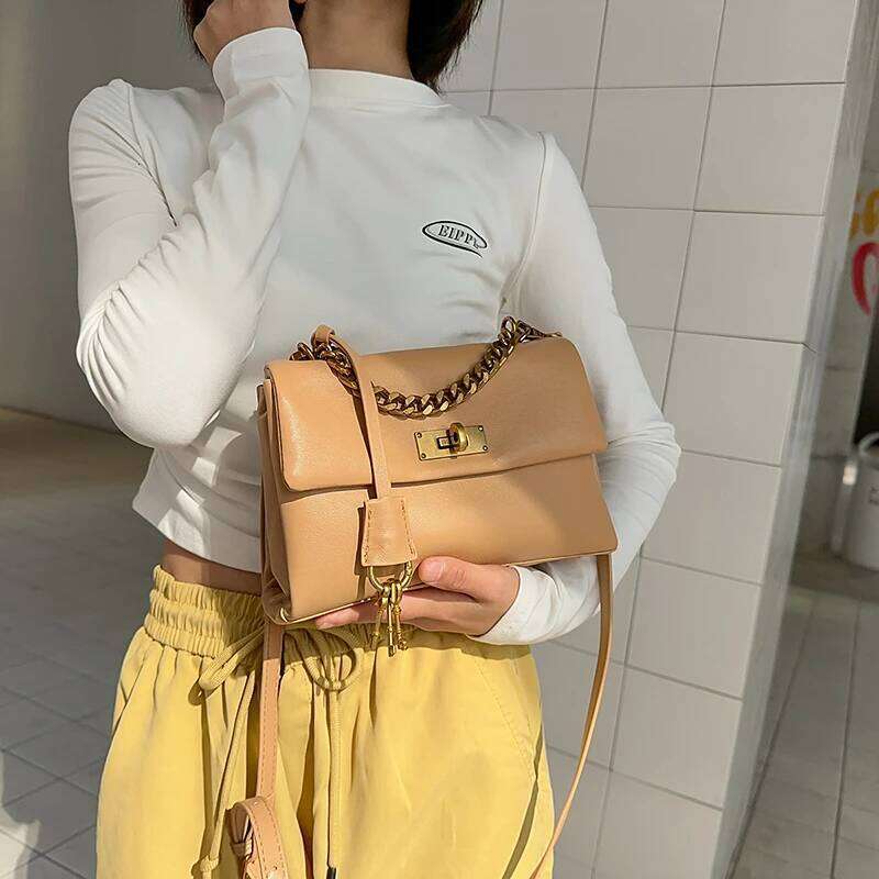 Designer bag Designer Look Women's Shoulder Bag: Elegant Leather Handbag With Adjustable Crossbody Strap, Style Ladies