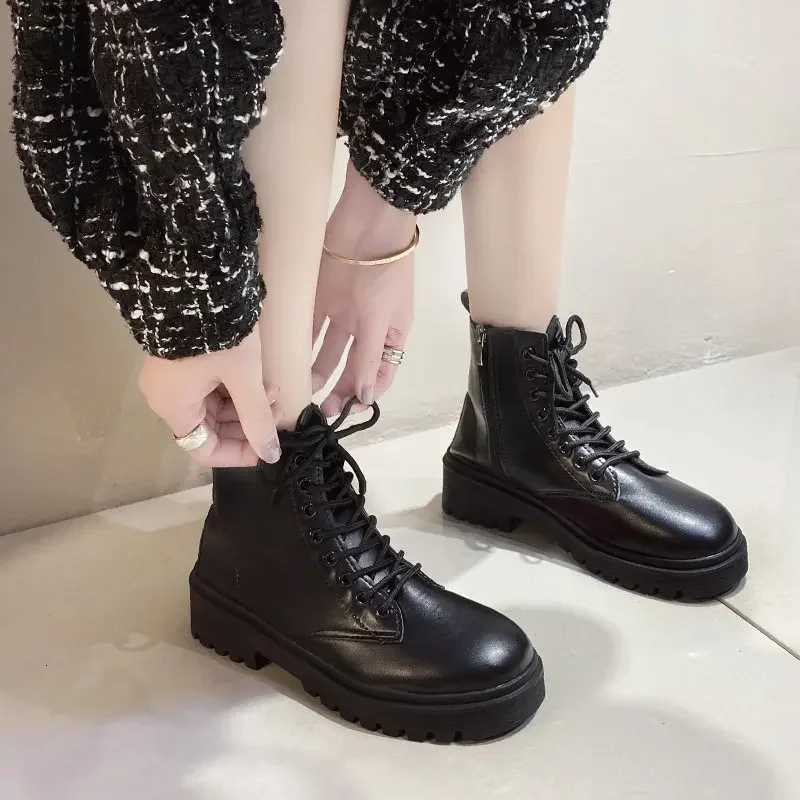 Women Boot 2024 Autumn Winter New Fashion Classic Short Boot Handsome Ankle Boot Work Clothes Shoe Botas Mujer W251024