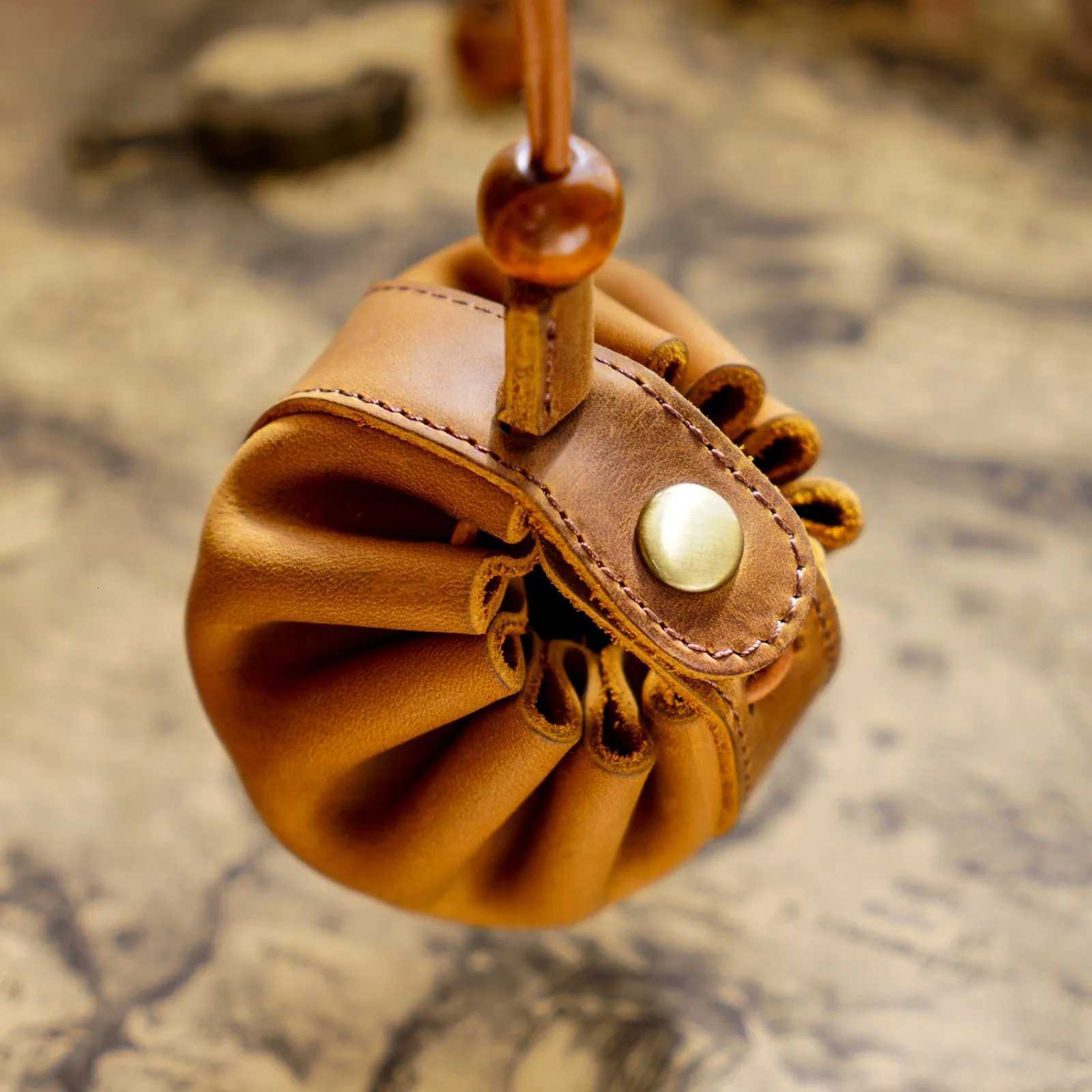 Genuine Leather Drawstring Pouch Portable Coin Purse Key Holder with Snap Handmade Mini Coins Organizer Bag Z251023