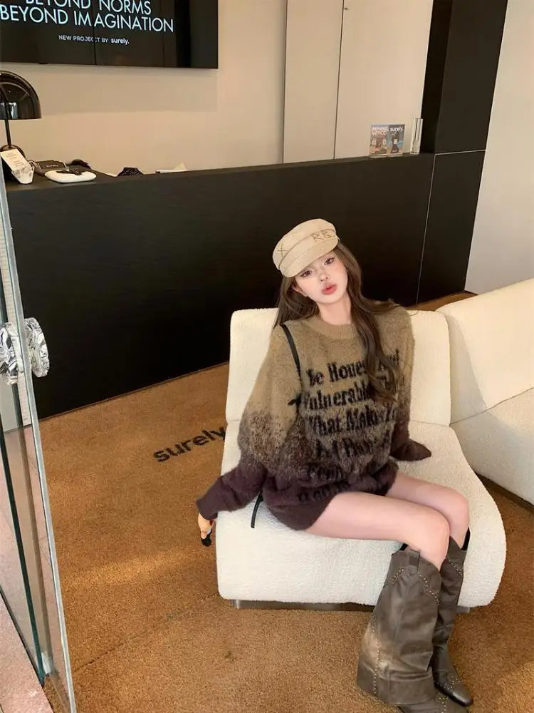French Vintage Womens Black Mink Gradient Letter Loose Round Neck Sweater Autumn Winter Brown Vacation Kint Tops Clothing 251023