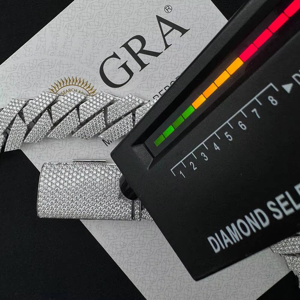 2026 Designer necklace 12mm 14mm Cuban Link Chain Custom Clasp Iced Out Tight Gap 925 Silver Hiphop Moissanite Cuban Chain