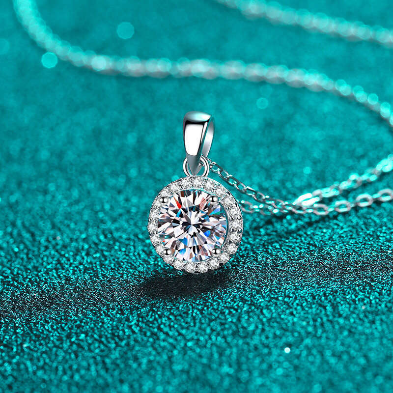 DHCollections-- Sterling Sier Necklace for Women Round 1 Moissanite Clavicle Chain Plated PT950 Gold Straight