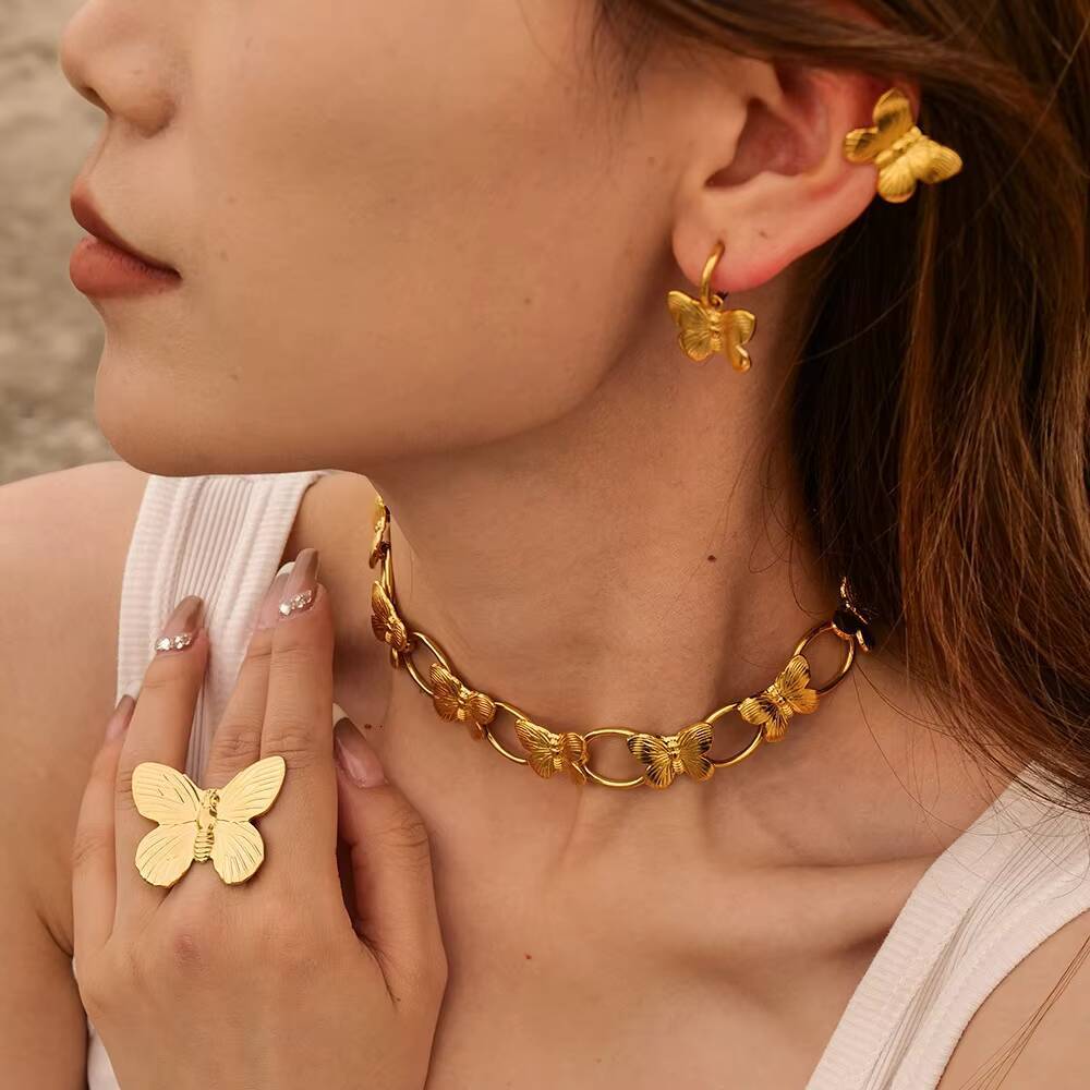 New Product Direct Sale Personalized Butterfly Necklace Gold Set Decoration Light Luxury Niche Female Accessories