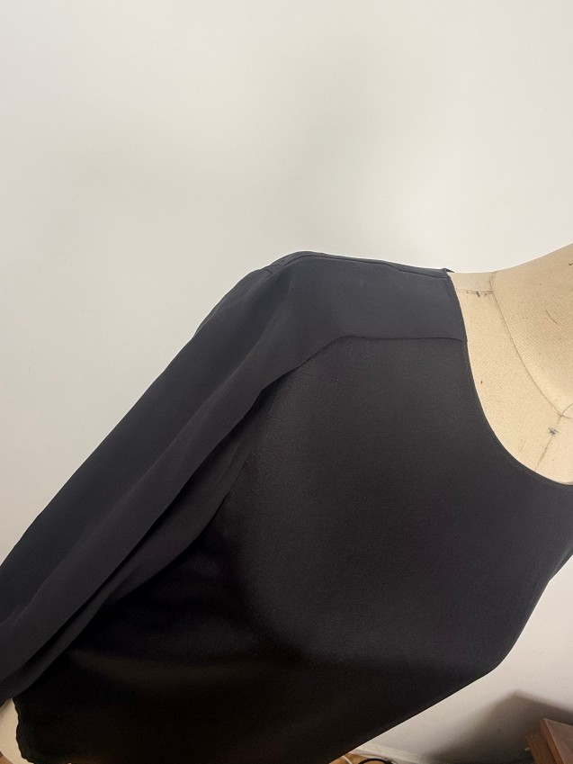 High-Quality Comfortable Heavyweight Silk Long-Sleeve Top JYS37017
