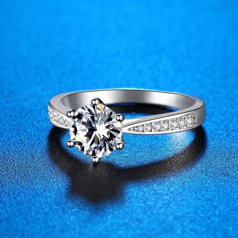 2021 New Arrivals Luxury Diamond Rings Moissanite Ring Women Wedding Rings