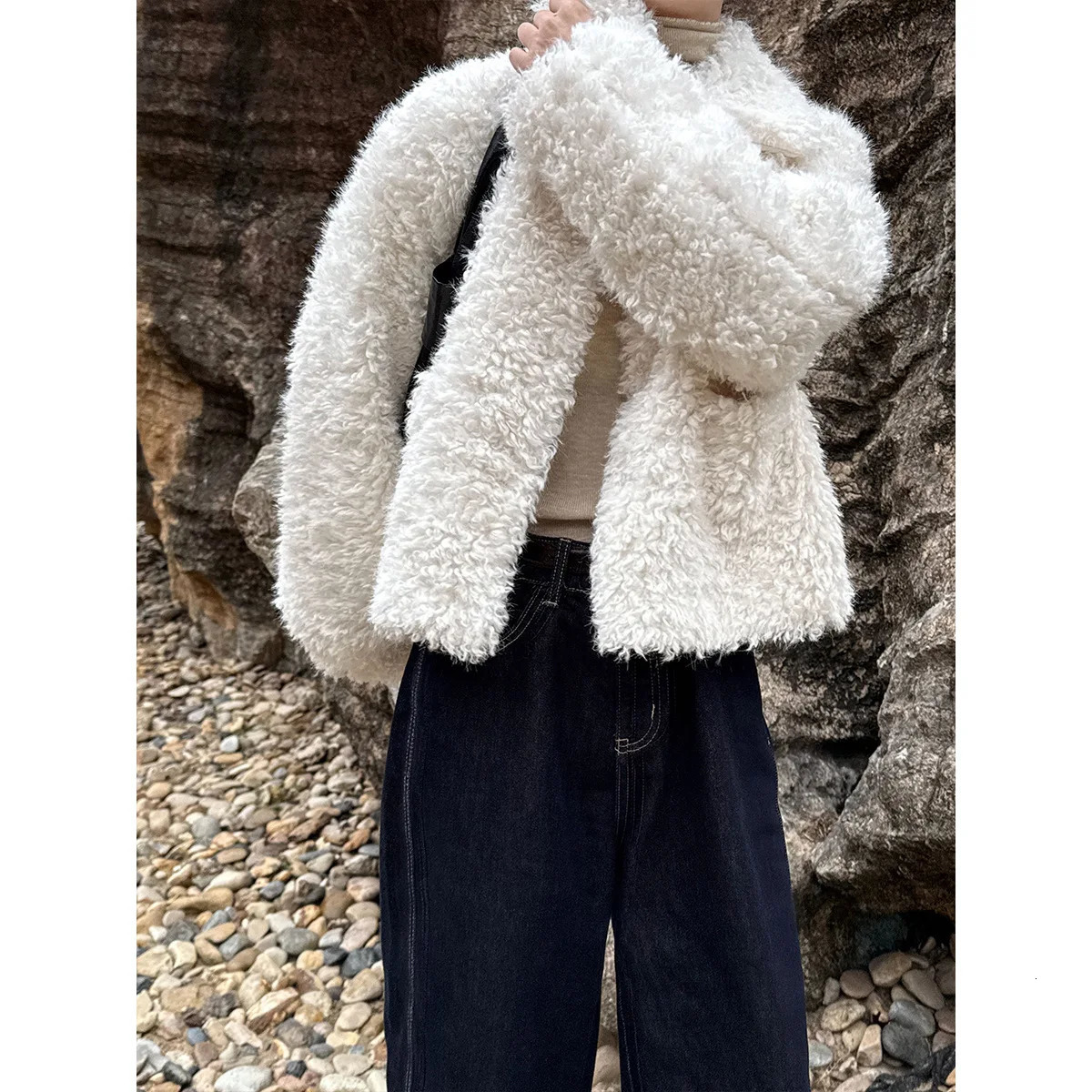 Lamb Fur White Shearling Jacket Womens Autumn Winter Short Lapel Plush Thickness 251021