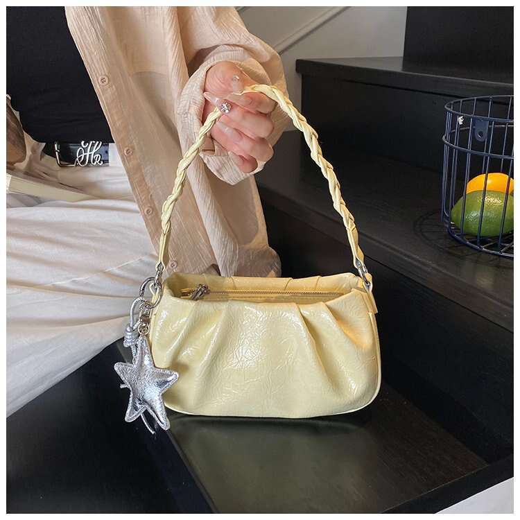 Fashion Niche Design Women's 2025 New Casual Shoulder Crossbody Textured Handbag Underarm Pleated Bag