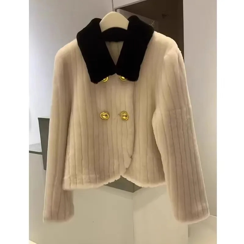 Women Short Lamb Cashmere Jacket Autumn Winter Fur Coat French Small Fragrance HighEnd Thick Warm Lapel Collar Outerwear 251021
