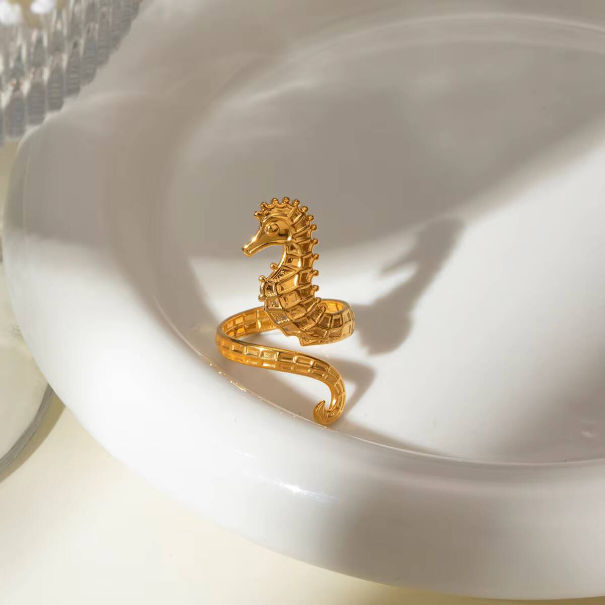 Wholesale Personalized Summer Ocean Series 18k Gold Stainless Steel Seahorse Open Ring