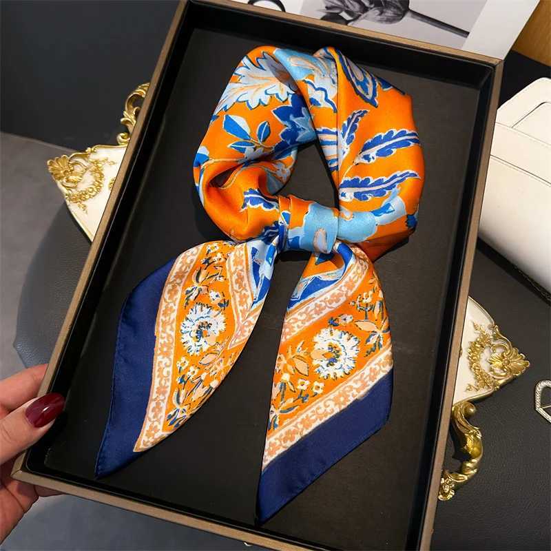 2024 Fashion ral La Hair Scarf for Wen Silk Square Scarves Wrs Bandana Foard Shls Fem Neckerchie New Y251024