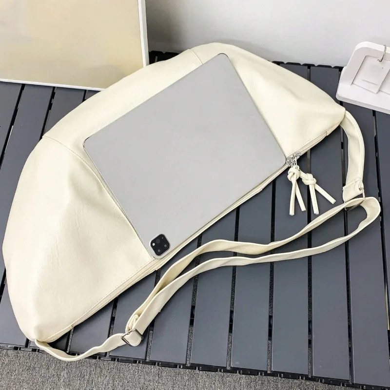 Stylish Dumpling Shaped PU Crossbody Bag for Men Suitable for Casual Outings and Large Capacity Needs 251023
