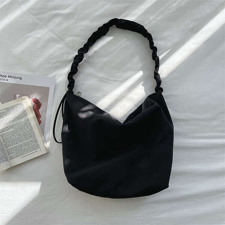 Spring Summer New Dumpling Women's Simple Shoulder Crossbody Large Capacity Casual Pleated Nylon Tote Bag Women B5