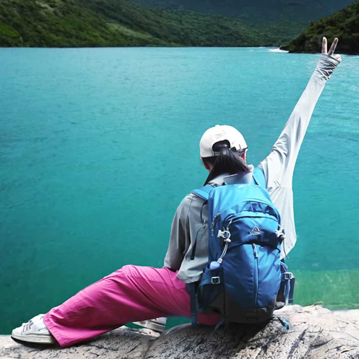 30L Lightweight Hiking Backpack with Rain Cover Outdoor Sport Travel Bag Daypack for Camping Climbing Skiing Cycling Men Women J251024