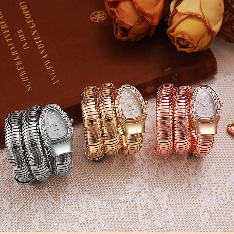 Honghong SnakeShAPed WATCH Womens Fashion WATCH Creative HipHop Quartz WATCH Personality WATCH Z20251024