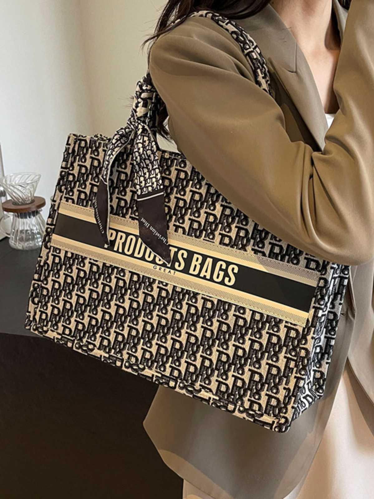 designer bag Luxury Bag tote bag Embroidered Tote for Casual Commuter Large Capacitytote bag