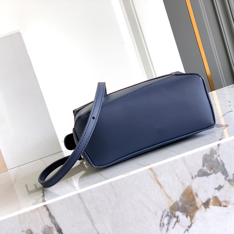 Luxury Geometric Patchwork Genuine Leather Women's Bag Multi-Color Optional Niche Design Textured Shoulder Bag Fashionable Versatile Suitable for