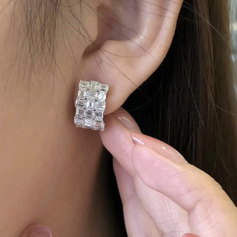 2025 Ins Top Sell Sparkling Clip Earrings luxury Jewelry Real 100% 925 Sterling Silver Emerald Cut White 7A Zircon CZ Diamomd Party Elegant Women Earr