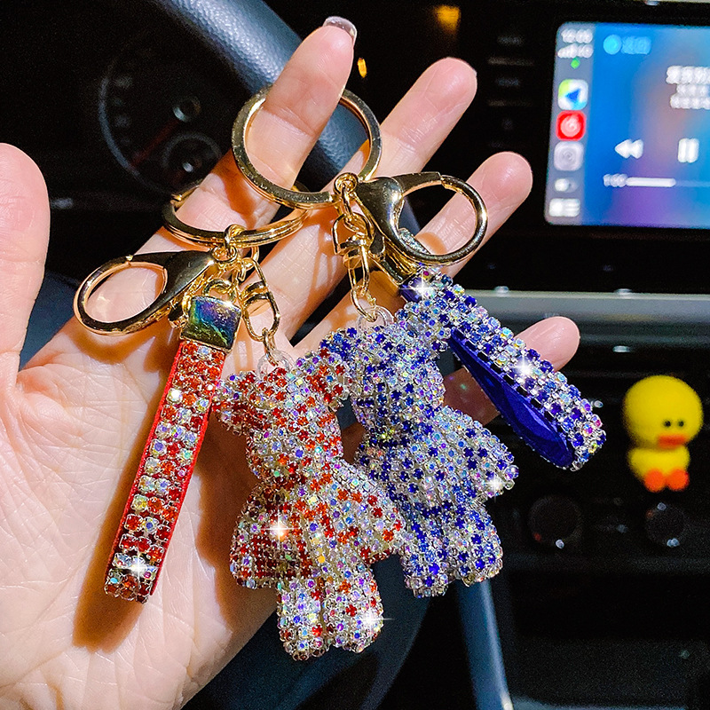 Creative Viral Rhinestone Embedded Bear Keychain Bling Car & Bag Charm Sparkly Bear Pendant for Women