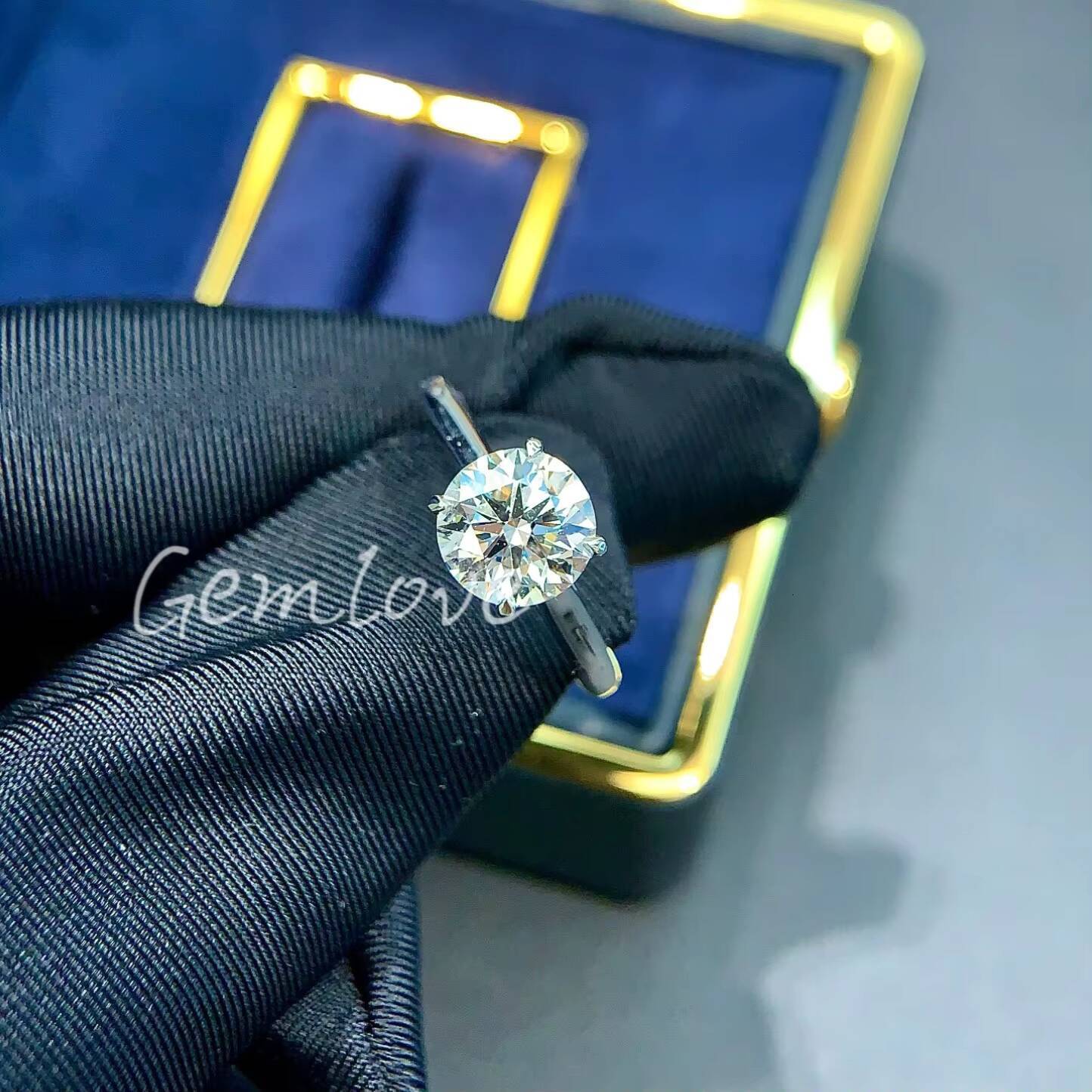 unique 18K gold ring designed exclusively for women featuring a 2carat labgrown round diamond GIAcertified engagement ring