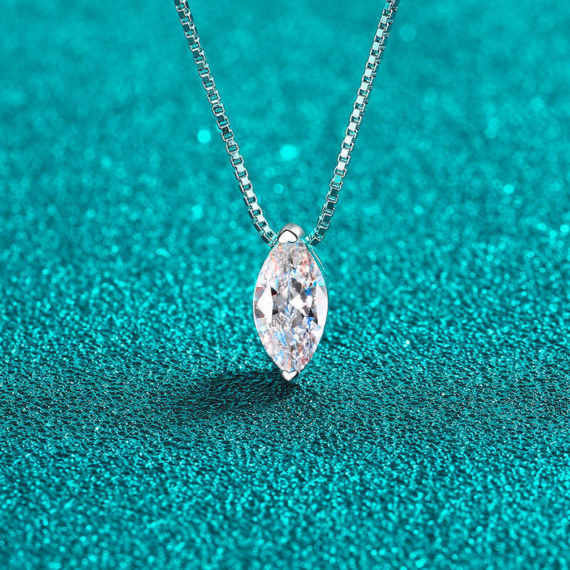 DHCollections-- S Sier Women's Water Drop Simple Elegant Collarbone Chain Daily Commuting Versatile Moissanite Necklace