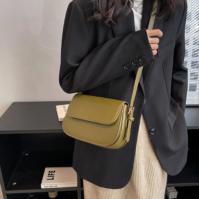 Advanced Texture Retro Small Saddle Bag Women 2024 AllMatch Messenger Bag Fashion Underarm Bags Square Sling Bag 251023