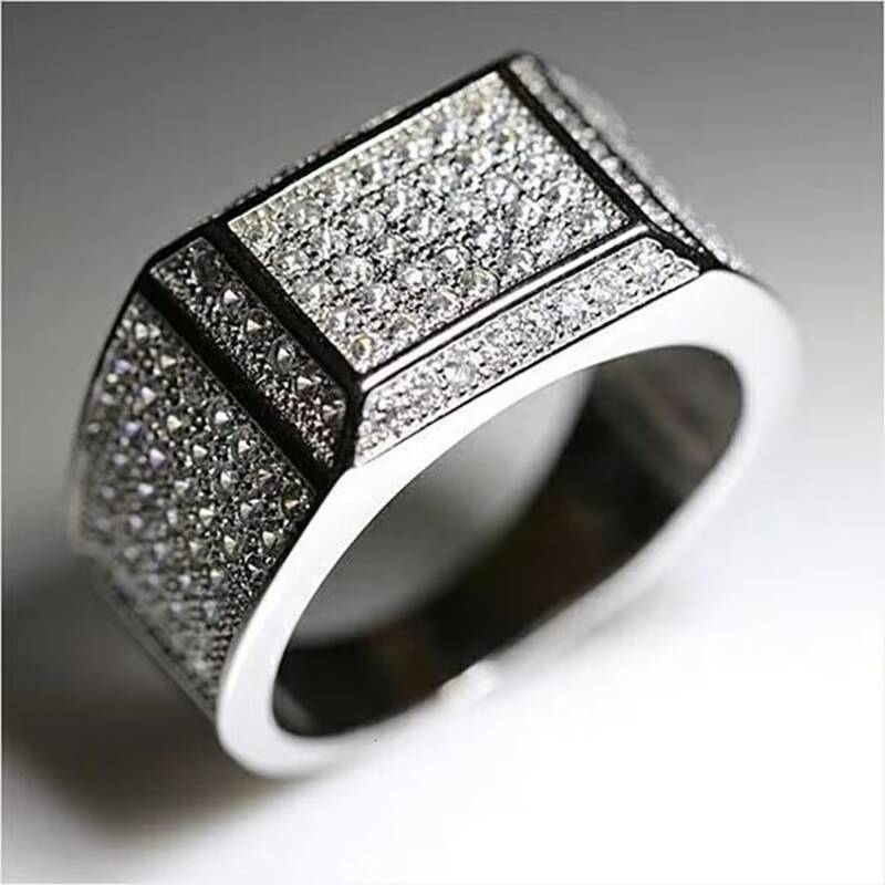 High Quality Hip Hop Jewelry Dubai Luxury Glaring Cool 925 Sterling Silver Iced Out Paved VVS Moissanite Diamond Mens Ring