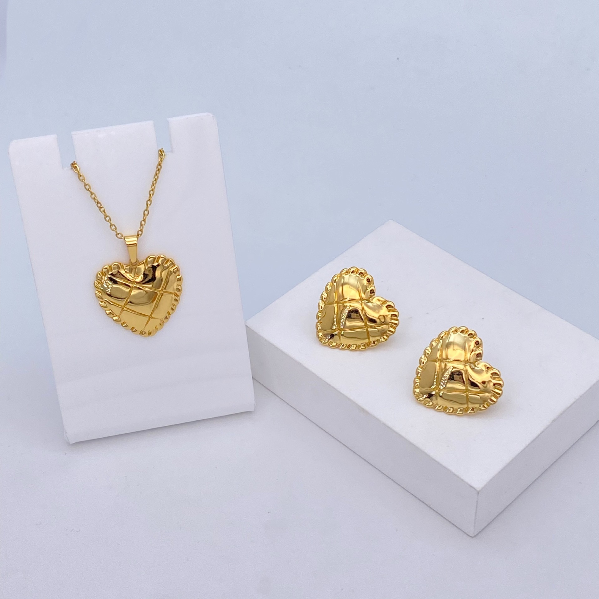 Gold necklace niche design high-end square checkerboard woven necklace heart necklace with zircon rose gold necklace luxury necklace gift for women