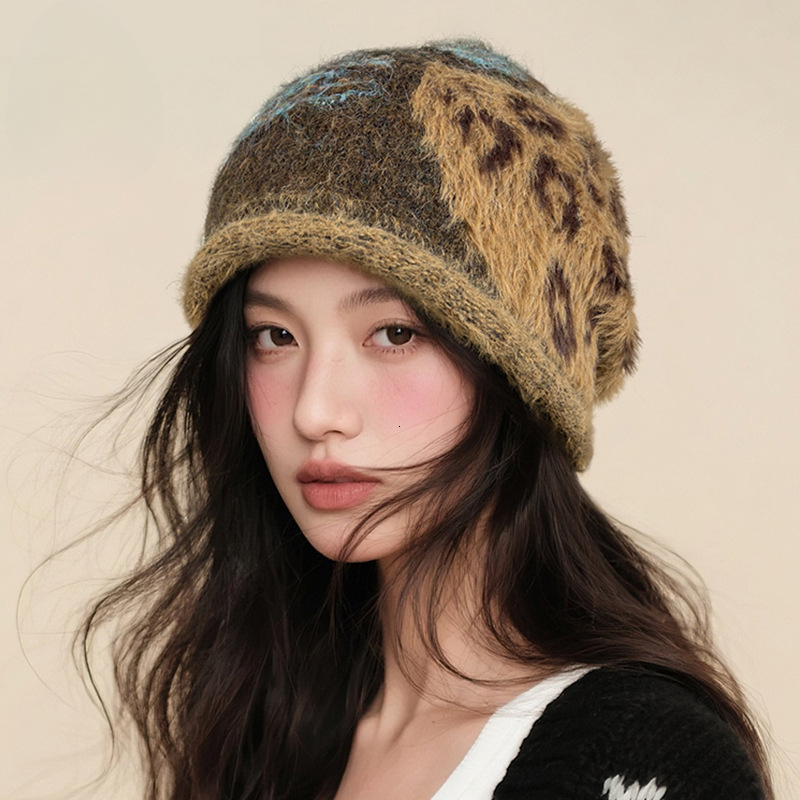 Autumn Winter Coffee Color Slouchy Beanie for Women, Ear Protection, Warm Knitted Pullover Korean Style, Versatile Cold Hat, Large Head Circumference