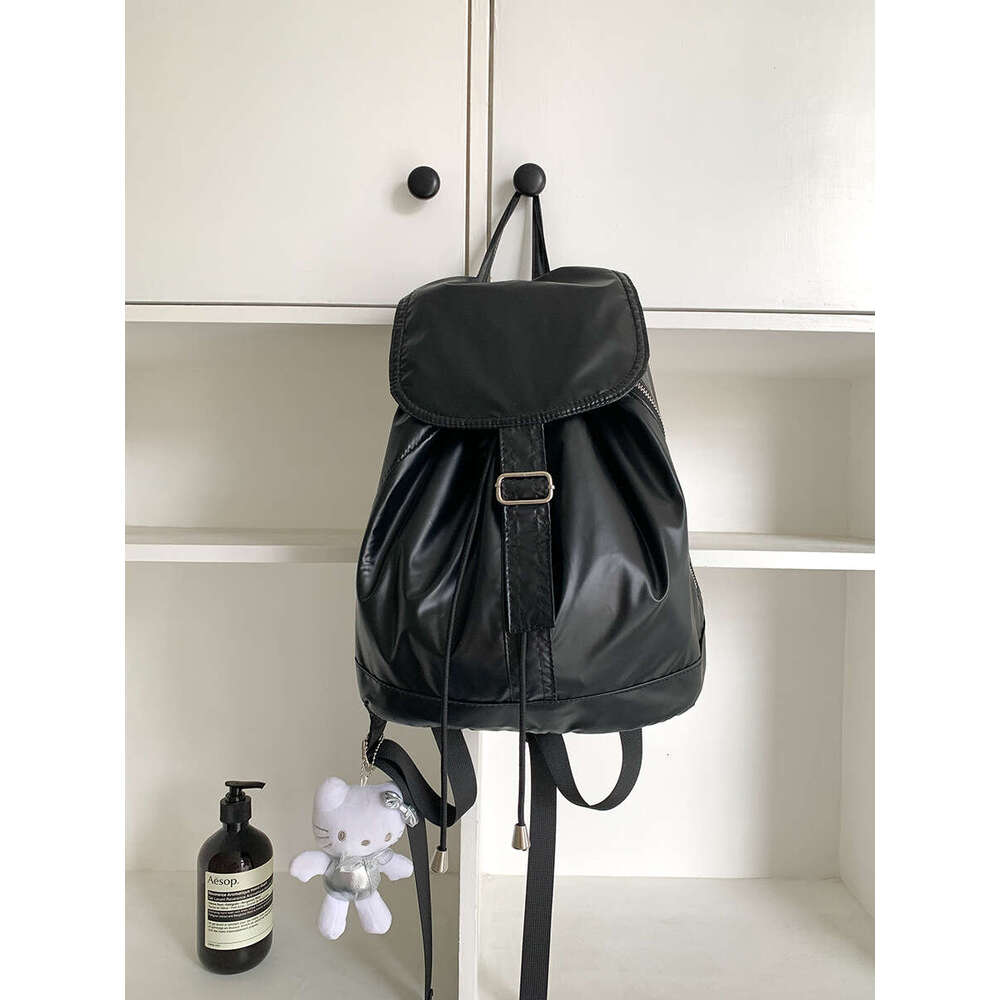 New Silver Girls, Large Capacity, High-End Feel, School Bag For Female Students, Commuting Lightweight Casual Backpack B5