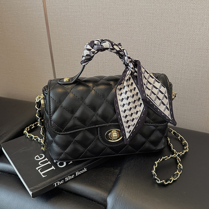 Luxury Brand Designer Bag Quilted Embroidery Small Bag For Women 2025 New Fashion Versatile Chain Crossbody Bag Exquisite Super Popular Handheld Small