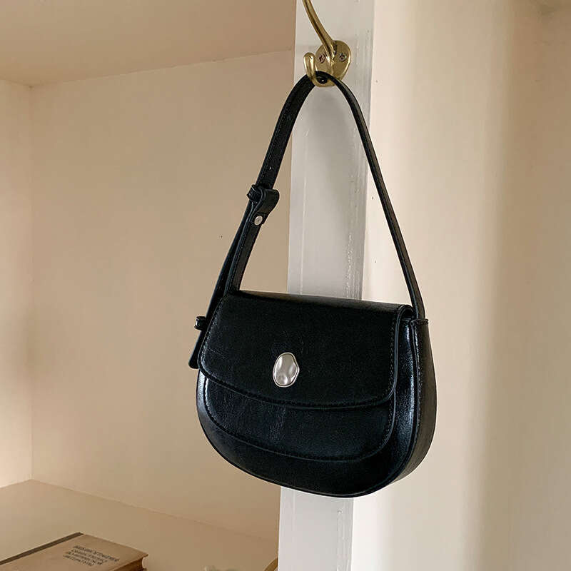 New Flip Cover Handbag Shoulder High-End Feel Women Solid Color Simple Crossbody Niche Shell Underarm Bag B5