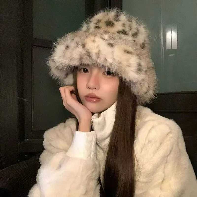 2025 New Korean Plush Leopard Bucket Hats Thickened Fluffy Bucket Caps for Women Men Autumn Winter Warm Faux Fur Streetwear CapsL251024